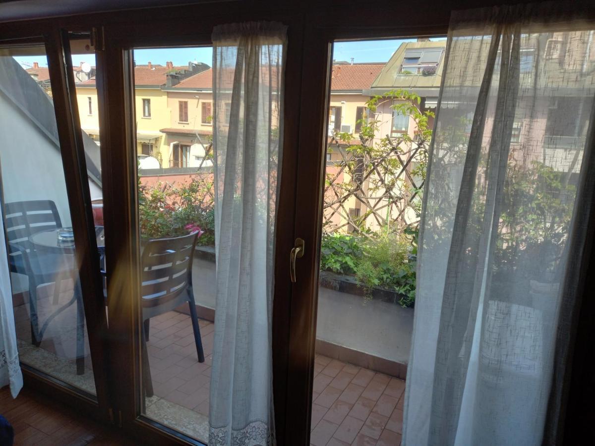 The Boheme Vintage Junior Suite ---- Cozy & Quiet & Comfortable With Private Bathroom & Fully Equipped Kitchenette & Cozy Balcony - Lift To 4Th Floor - Metro' Verde -Green Subway Porta Genova Milano Eksteriør billede
